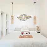 Villa White Cocoon Exclusive