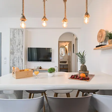 White Cocoon Exclusive * Agia Anna (Naxos)