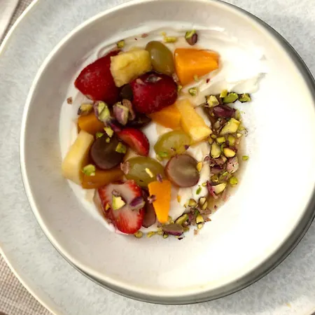 Willa White Cocoon Exclusive Agia Anna (Naxos)