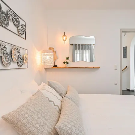 White Cocoon Exclusive Agia Anna (Naxos)